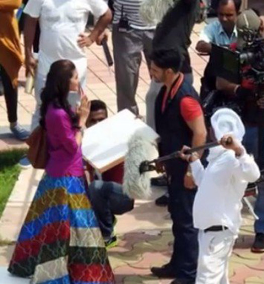 Alia Bhatt And Varun Dhawan On The Sets Of Badrinath Ki Dulhaniya