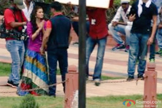 Alia Bhatt And Varun Dhawan On The Sets Of Badrinath Ki Dulhaniya