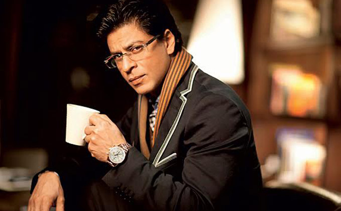 Telecom war spills over to Twitter with SRK in centrestage