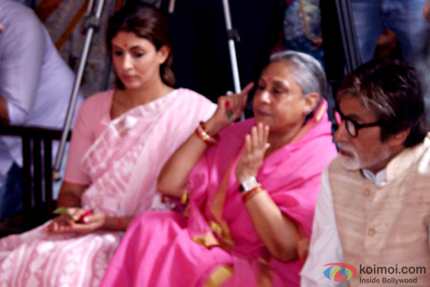 Amitabh Bachchan along with Jaya Bachchan and Shweta Bachchan Nanda attended a Durga pooja