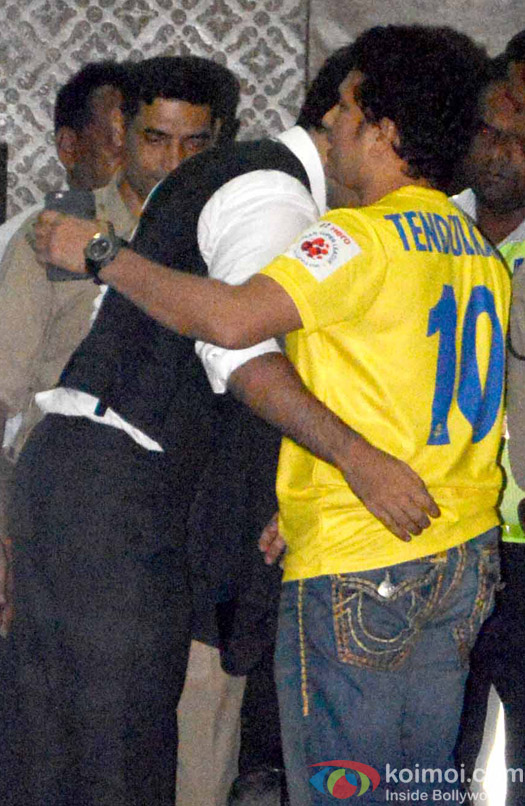 Ranbir Kapoor and Sachin Tendulkar spotted at Airport