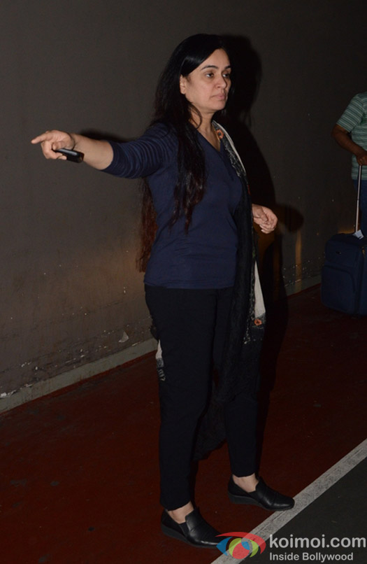 Padmini Kolhapure spotted at Airport