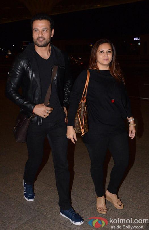 Rohit Roy spotted at Airport