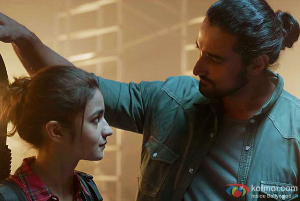 Alia Bhatt and Kunal Kapoor in a still from Dear Zindagi