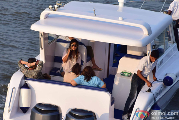 Gauri Khan in Alibaug during SRK's birthday bash