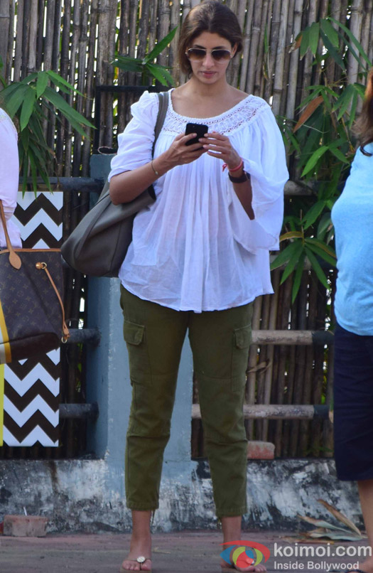 Shweta Bachchan in Alibaug during SRK's birthday bash