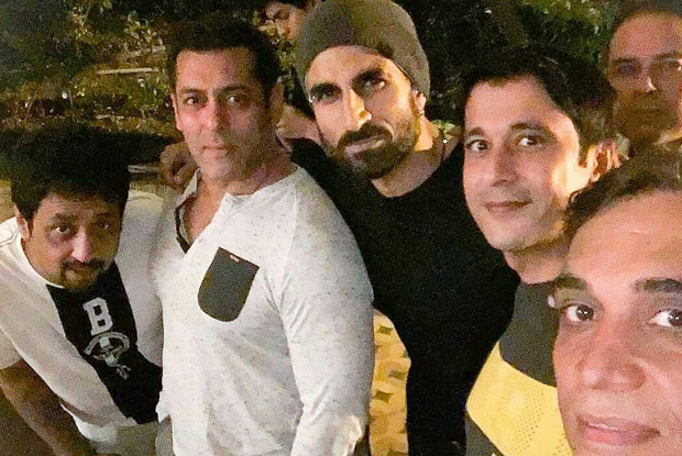 salman Khan Enjoys Diwali Celebrations With Family In Goa