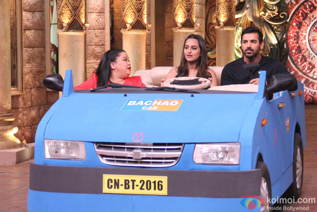 John Abraham and Sonakshi Sinha during the promotion of film Force 2 on the sets of Comedy Nights Bachao