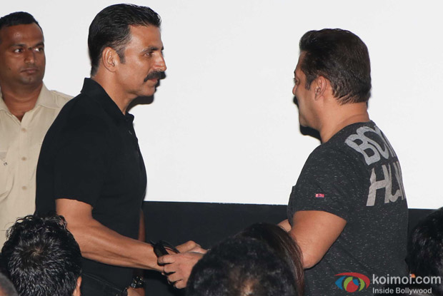 Salman Khan and Akshay Kumar during the first look launch of film 2.0