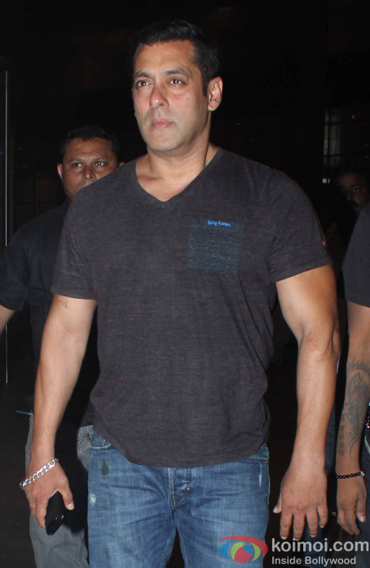 Salman Khan Spotted at Airport