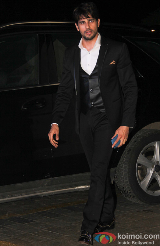 Bollywood Celebrities During The Birthday Bash of fashion designer Manish Malhotra 