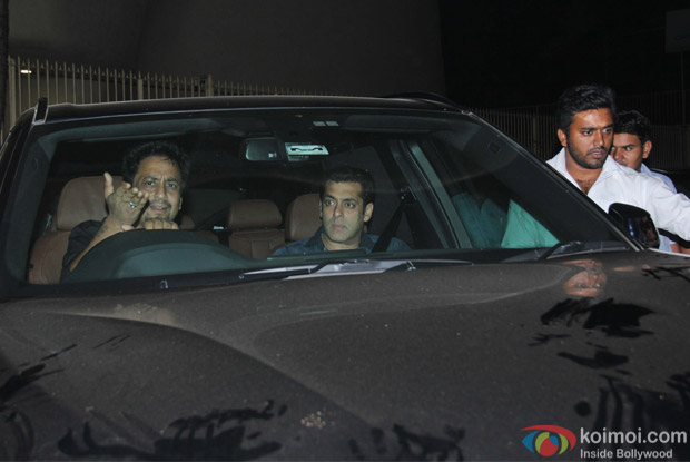 Salman Khan Spotted at Sucasa Restro and Bar at Bandra