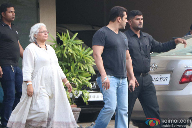Salman Khan and Iulia Venture spotted at Arpita's house at Bandra