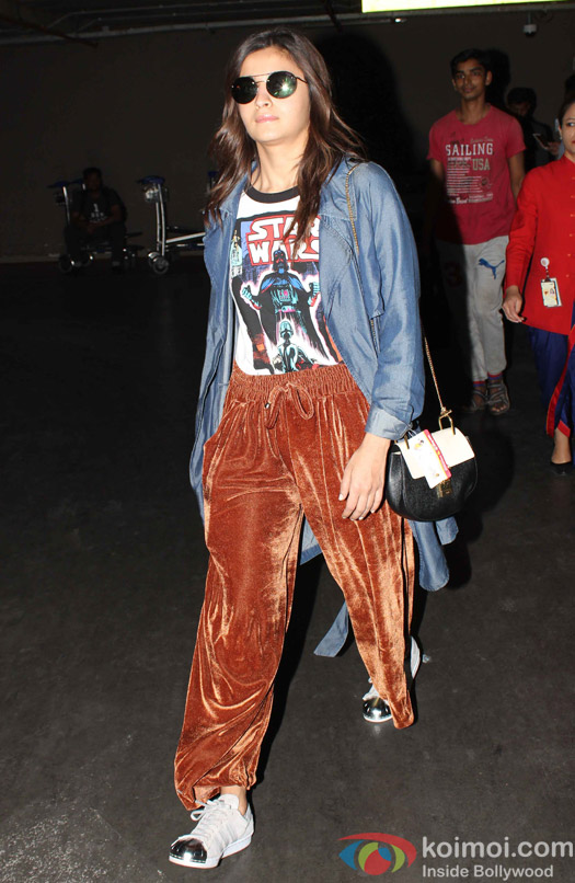 Bollywood Celebrities Spotted at Airport