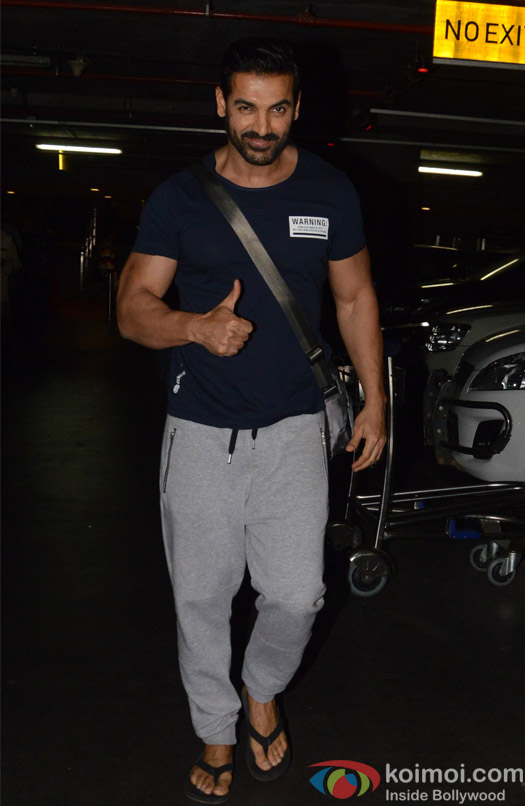 Bollywood Celebrities Spotted at Airport