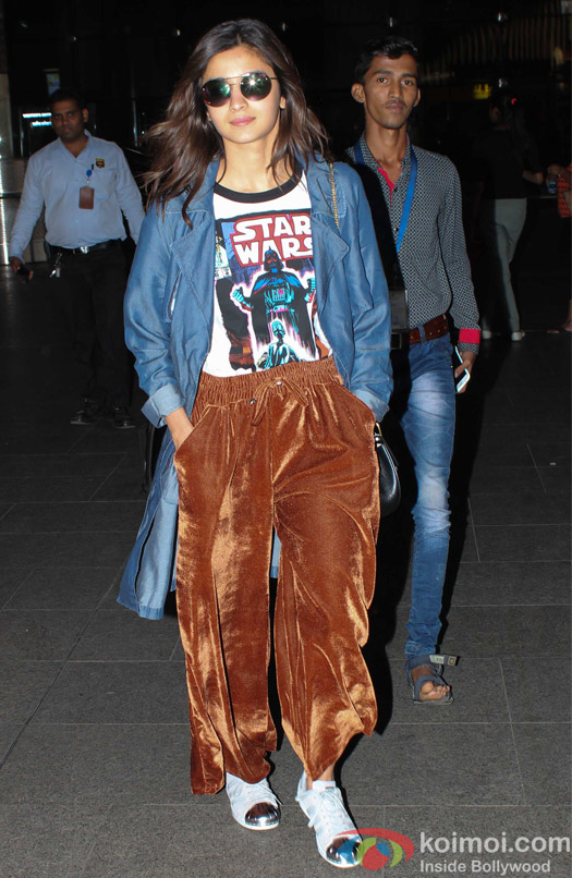 Bollywood Celebrities Spotted at Airport