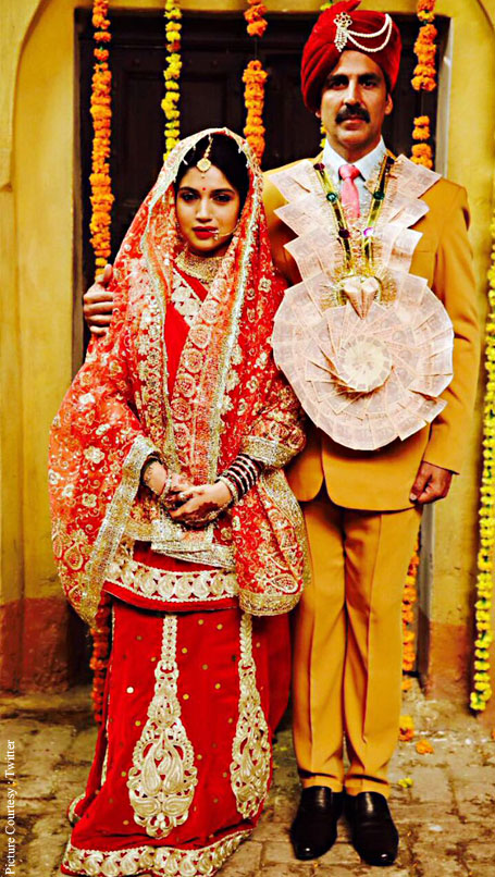 Here is Akshay-Bhumi’s first look from Toilet: Ek Prem Katha
