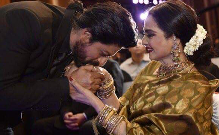 Rekha to give Yash Chopra Memorial Award to SRK