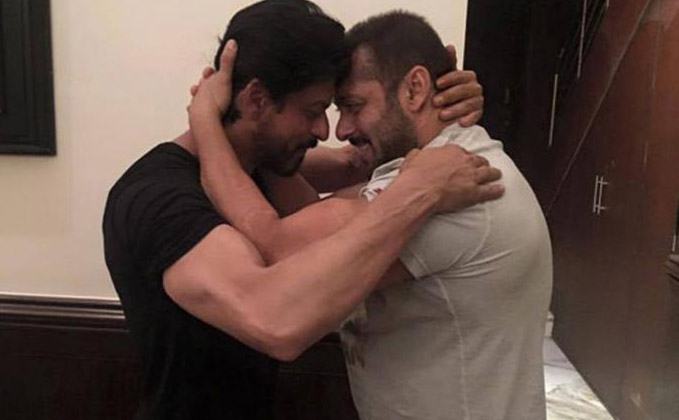 Shah Rukh graciously agreed to do cameo in 'Tubelight': Kabir Khan