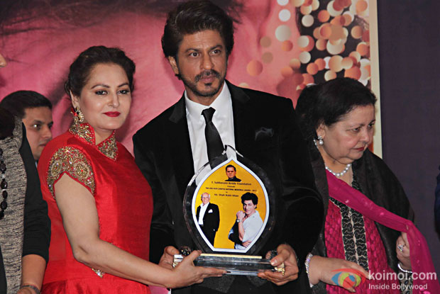 Jaya Prada and Shah Rukh Khan during the 4th Yash Chopra Memorial National Award
