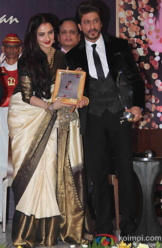 Rekha and Shah Rukh Khan during the 4th Yash Chopra Memorial National Award