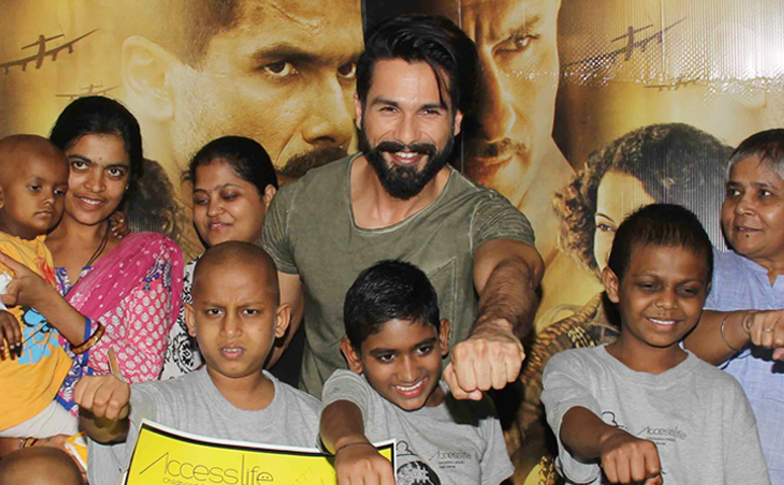 Shahid Kapoor Spend Time With Cancer Patient Kids 