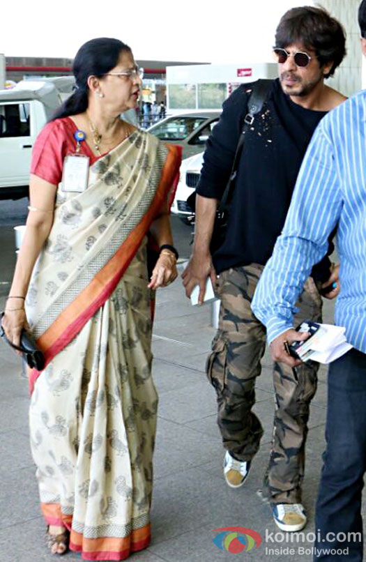 Shah Rukh Khan Spotted At Airport
