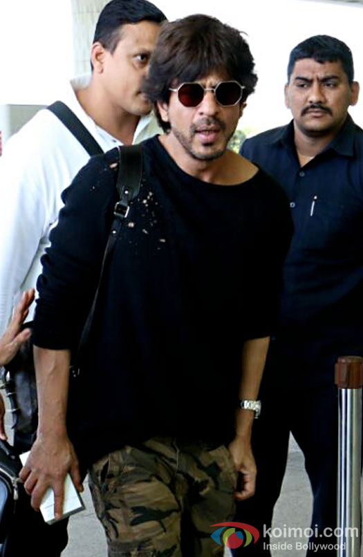 Shah Rukh Khan Spotted At Airport