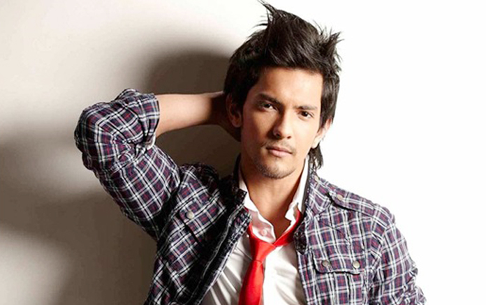 Aditya Narayan's grandmom wants him married