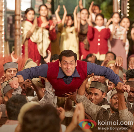 Kabir Khan brings back the 60’s for Tubelight’s The Radio Song