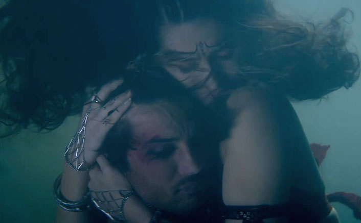 Did you know that Sushant Singh Rajput and Kriti Sanon took underwater training lessons for Raabta?