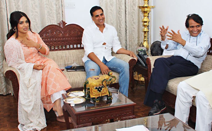 Suresh Prabhu meets 'fine actor' Akshay, Bhumi
