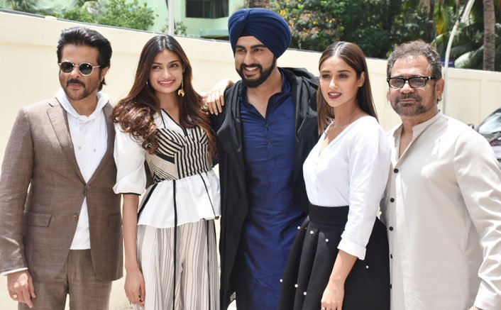 Mubarakan family unveils the trailer of laughter riot 'Mubarakan' with great pomp and glory!