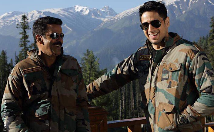 Pictures: Sidharth Malhotra & Manoj Bajpayee Wrap-Up The Kashmir Schedule Of Aiyaary 
