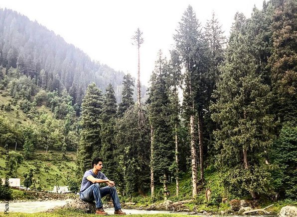 Pictures: Sidharth Malhotra & Manoj Bajpayee Wrap-Up The Kashmir Schedule Of Aiyaary 