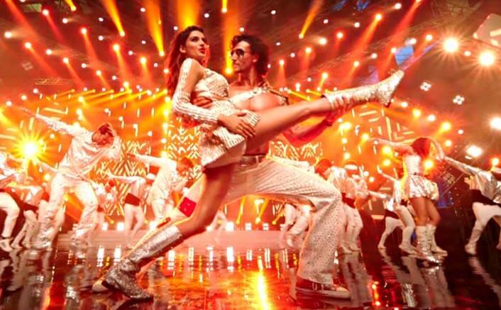 Beparwah Track From Munna Michael | Tiger Shroff Impresses With His Awesome Dance Moves 