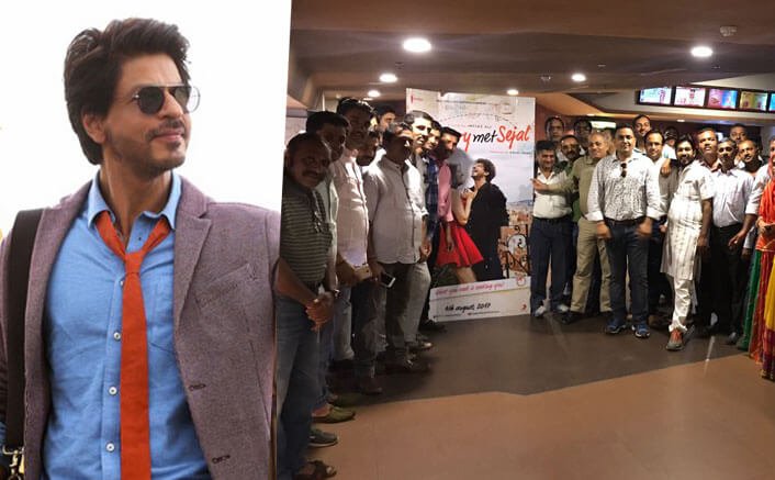 SRK held a special screening of 'Jab Harry Met Sejal' for Jodhpur Guides!