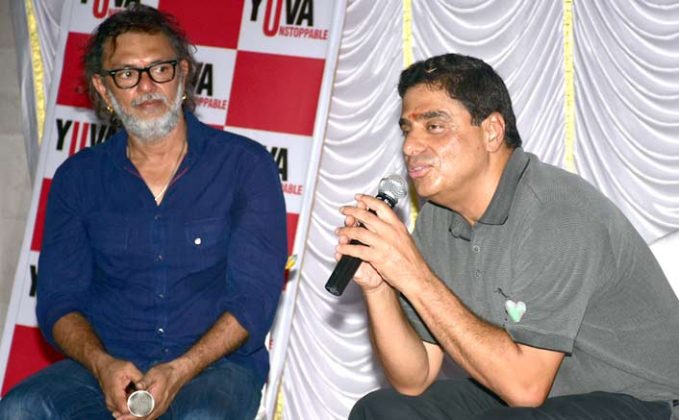 Rakeysh Omprakash Mehra celebrates Gandhi Jayanti building toilets for kids!