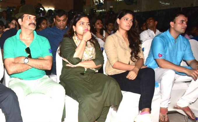 Rakeysh Omprakash Mehra celebrates Gandhi Jayanti building toilets for kids!