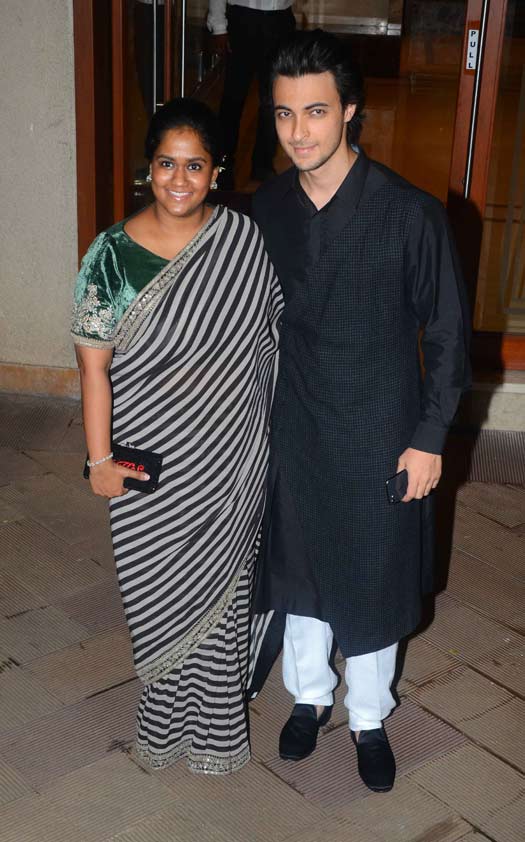 Sanjay Dutt's Diwali Party Had A Huge Guest List! See Who All Made It To The Party