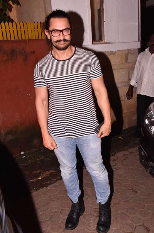 Shabana Azmi And Javed Akhtar's Diwali Bash Looked Star-Studded