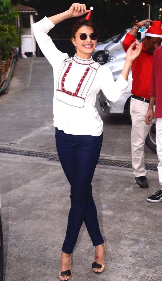 Jacqueline Fernandez' unique Christmas celebration with NGO kids