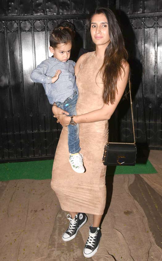 Karan Johar Along With His Twins Yash & Roohi Enjoy At Tusshar Kapoor’s Pre-Christmas Party