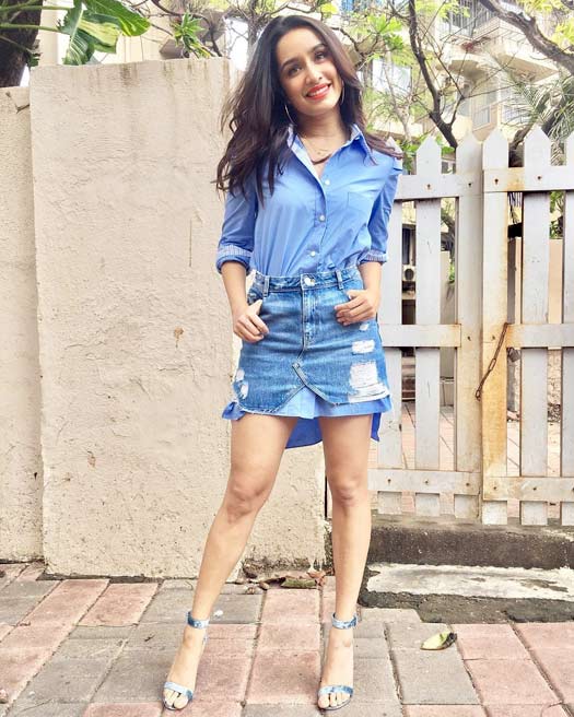 PeeCee Tops The List Of Sexiest Asian Women, Find Out Where Deepika and Katrina Stand