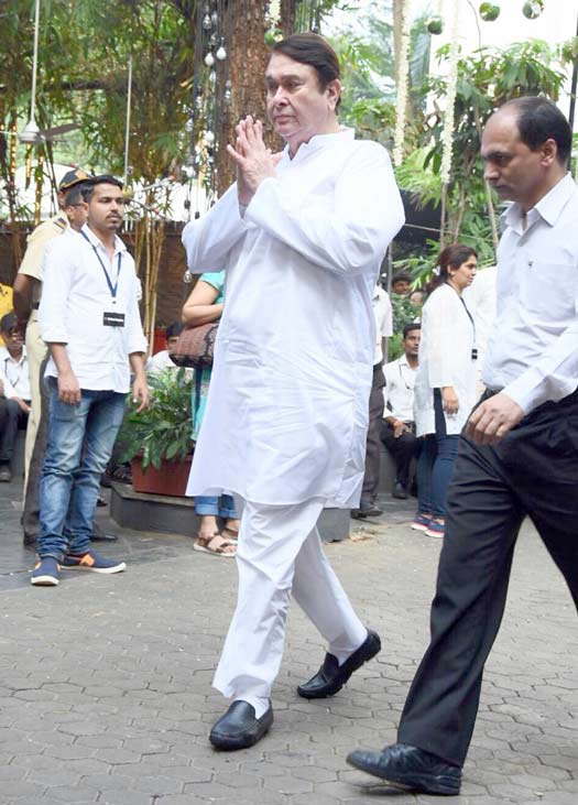 Prayer meet held for Shashi Kapoor