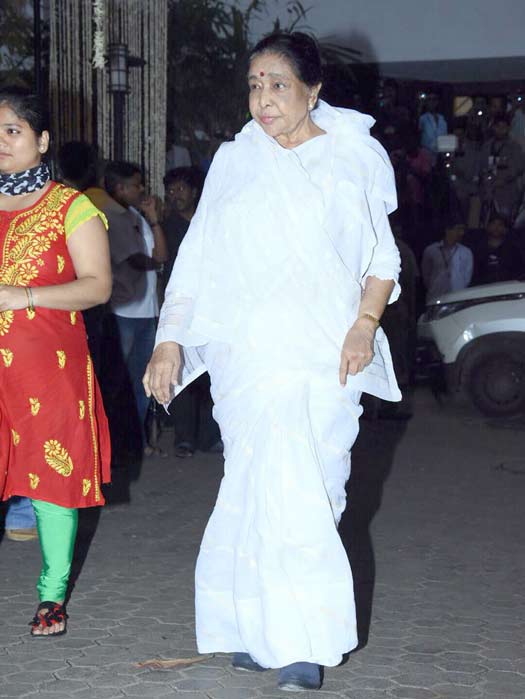 Prayer meet held for Shashi Kapoor