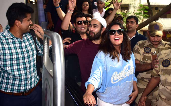 Team Fukrey Returns promote their film at Metro Station!