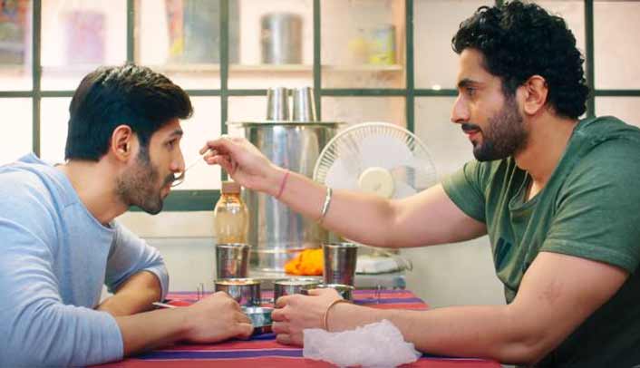 Sonu (Kartik Aaryan) & Titu's (Sunny Singh)