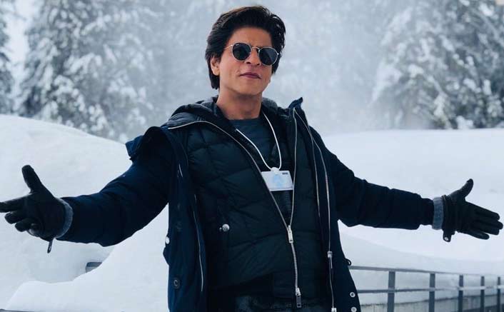SRK goes underwater to thank 33 million fans