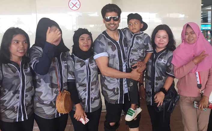 Gurmeet Choudhary takes his Indonesian fans